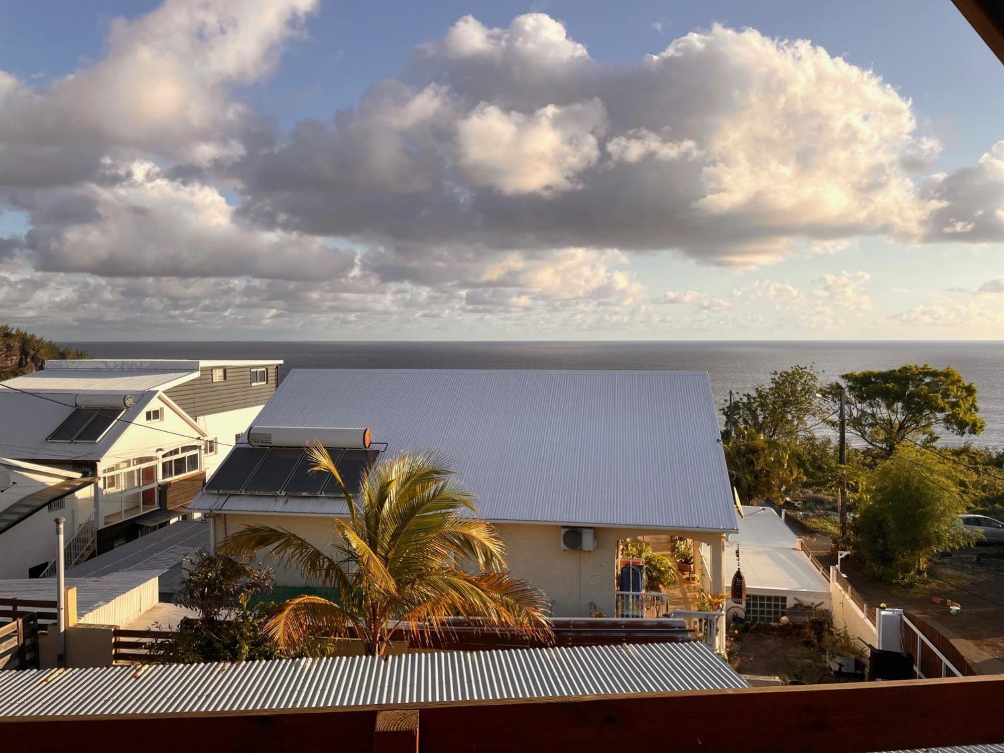 Alambic De Grand Anse Apartment Petite-Ile Exterior photo
